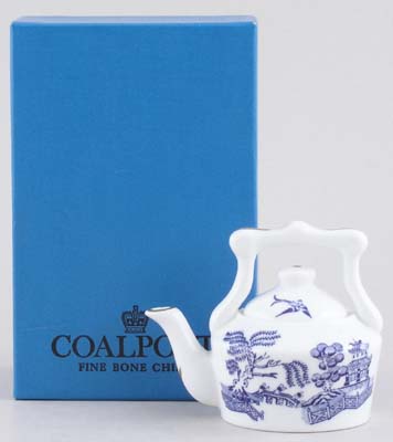 Miniature Kettle c1960s to 1980s